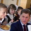 Каша из топора? Школы Приморского края игнорируют указания Кожемяко по улучшению питания